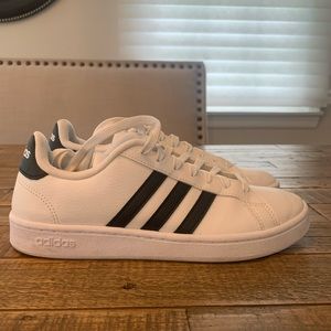Adidas Grand Court Cloud Foam Sneaker